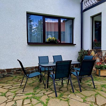 Wichrowe Wzgorza Hotel Strzebowiska Екстериор снимка
