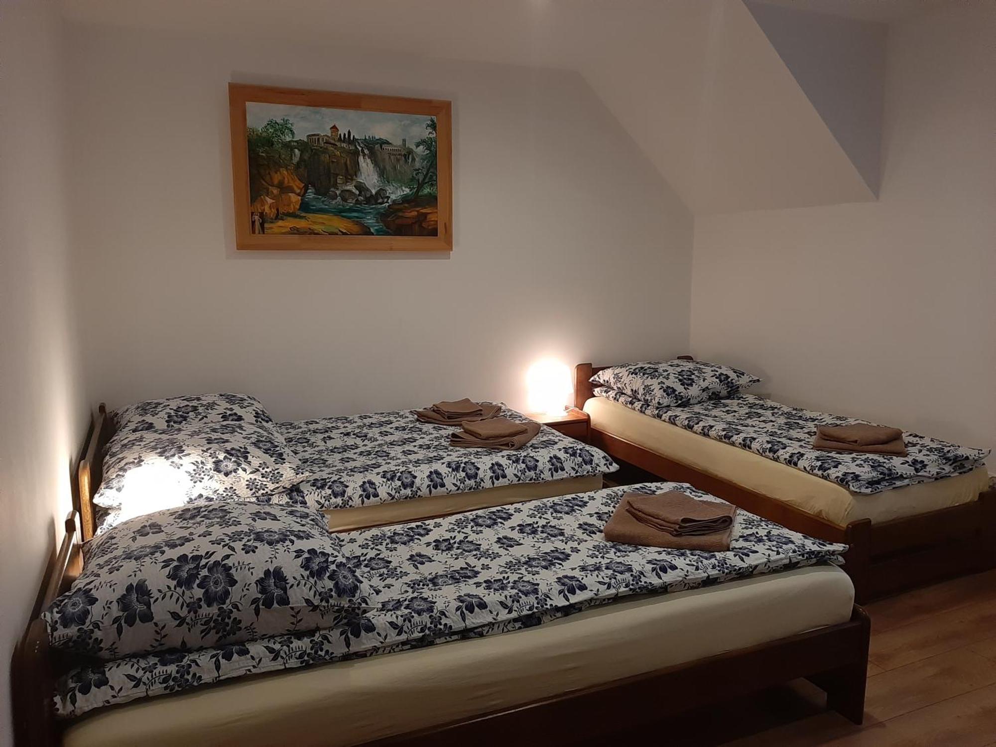 Wichrowe Wzgorza Hotel Strzebowiska Екстериор снимка